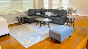 Spacious 5bed Houston Retreat Home
